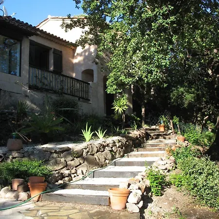 Saint-raphael Mitoyenne 10 Min De La Holiday home Saint-Raphael (Var)