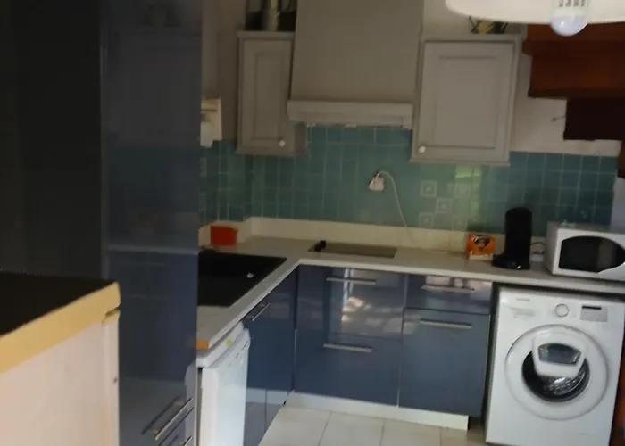 Saint-raphael Mitoyenne 10 Min De La Saint-Raphaël